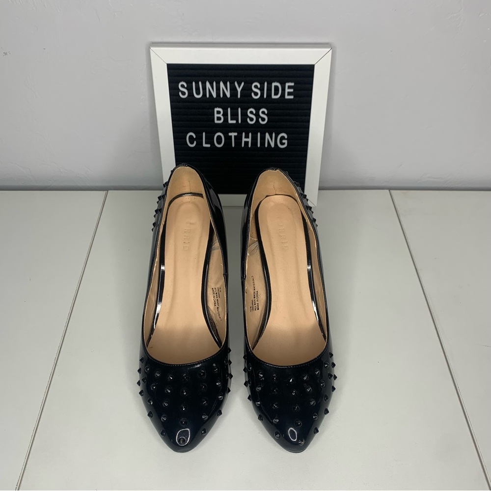 Torrid Black Studded Patent Leather Pointed Toe Stiletto Pumps Size 10 Wide